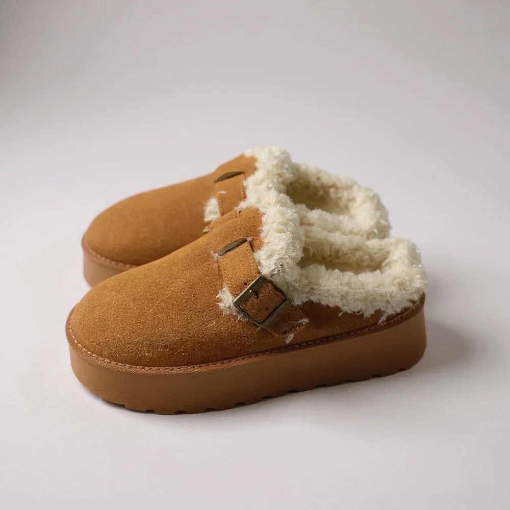 Cozy Tan Fur-Lined Slip-On Ankle Boots Size 8
